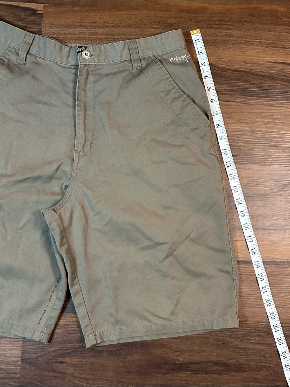 Vintage Y2K/90s Billabong Men's Cargo Shorts in Khaki - Picture 6 of 9